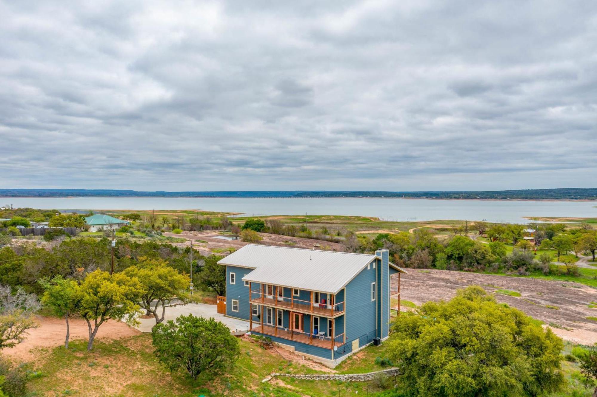 Lake Beach Access & Views, 5Kings! Buchanan Dam Ngoại thất bức ảnh